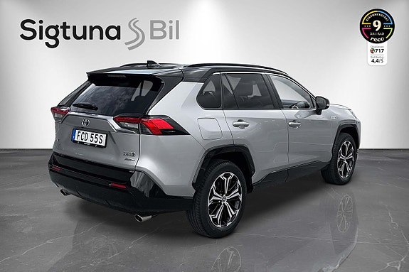 Toyota RAV4 5 of 26