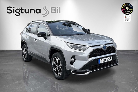 Toyota RAV4 3 of 26