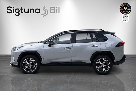 Toyota RAV4 8 of 26