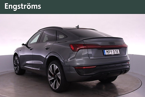 Audi Q8 4 of 5
