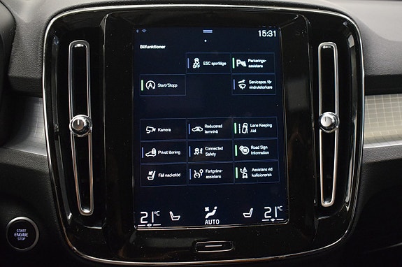 Volvo XC40 15 of 26