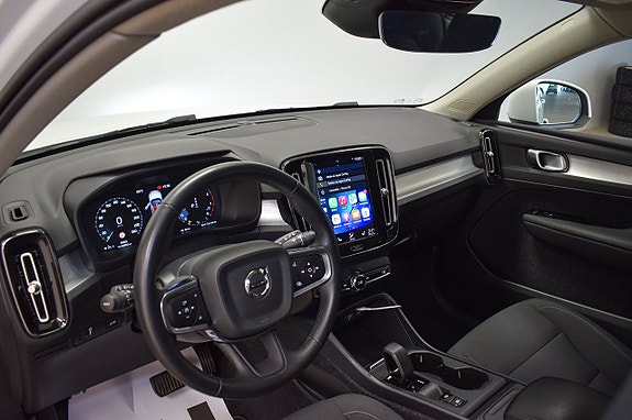 Volvo XC40 7 of 26