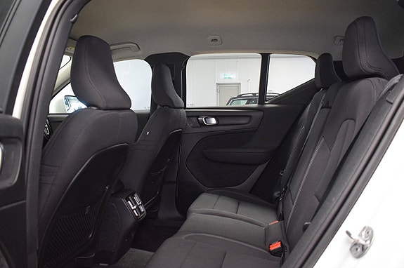 Volvo XC40 21 of 26