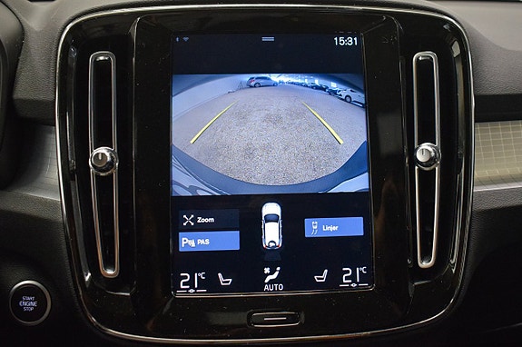 Volvo XC40 11 of 26