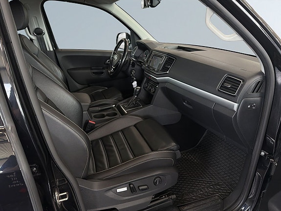 Volkswagen Amarok 10 of 20