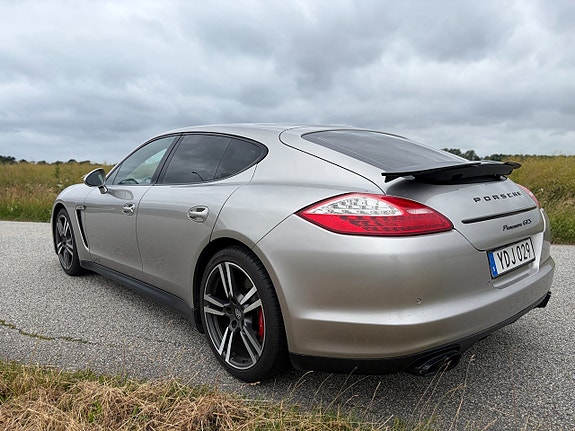 Porsche Panamera GTS 8 of 22