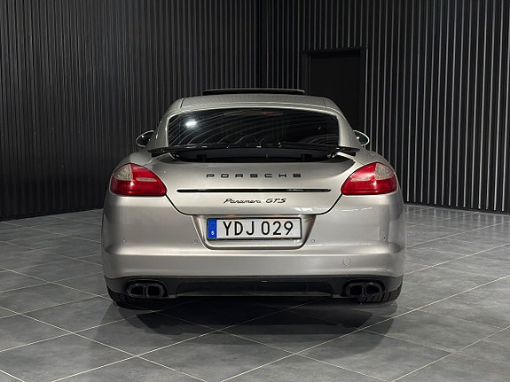 Porsche Panamera GTS 5 of 24