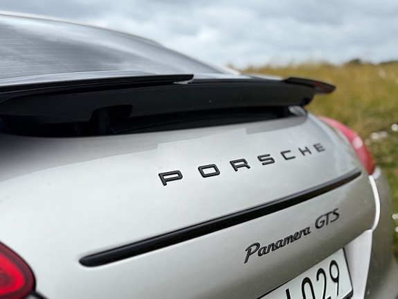 Porsche Panamera GTS 12 of 22