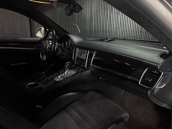 Porsche Panamera GTS 14 of 24