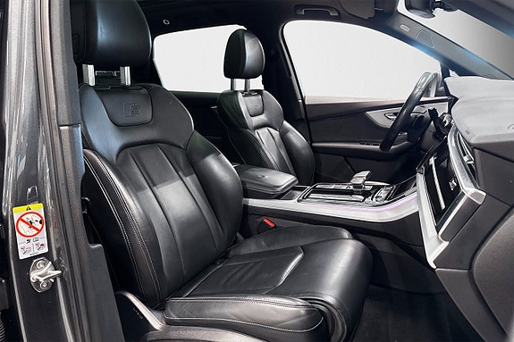Audi Q7 23 of 28