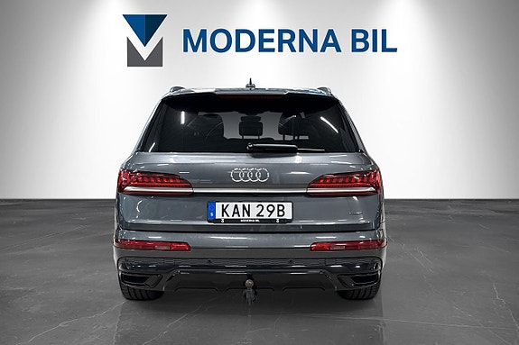 Audi Q7 5 of 5