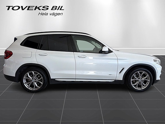 BMW X3 2 of 5
