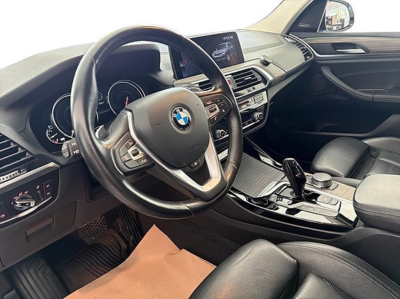 BMW X3 9 of 22