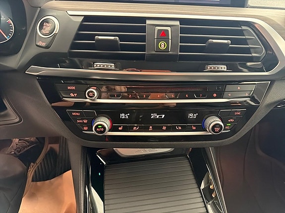 BMW X3 14 of 22