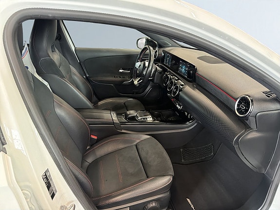 Mercedes-Benz A200 10 of 19