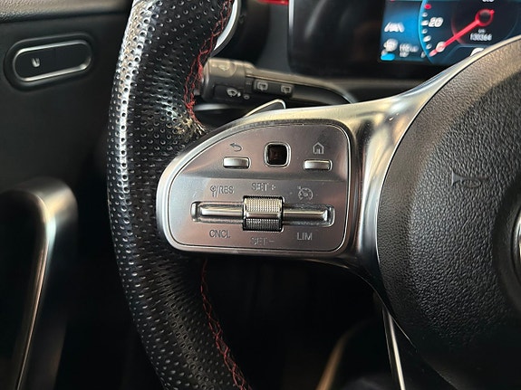 Mercedes-Benz A200 17 of 19