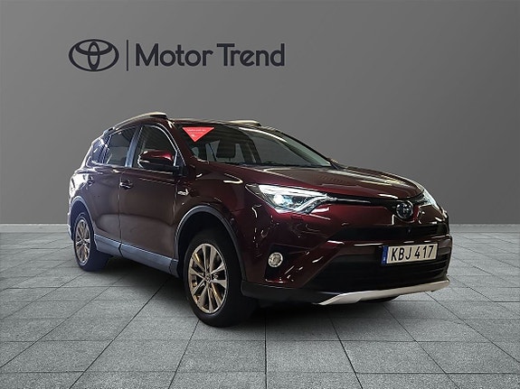 Toyota RAV4 7 of 21