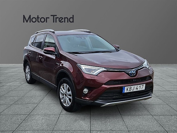 Toyota RAV4 6 of 11