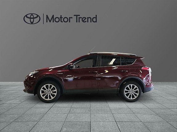 Toyota RAV4 4 of 21