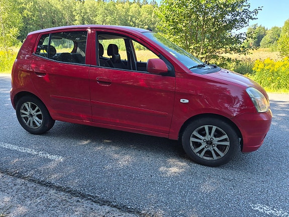 Kia Picanto 11 of 17
