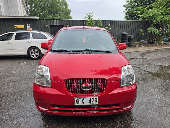 Kia Picanto 2 of 5