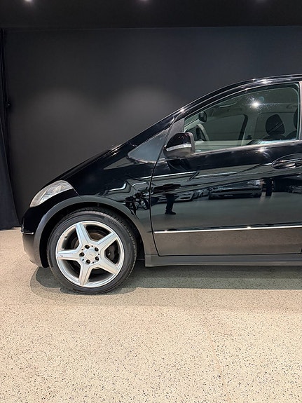 Mercedes-Benz A180 5 of 14