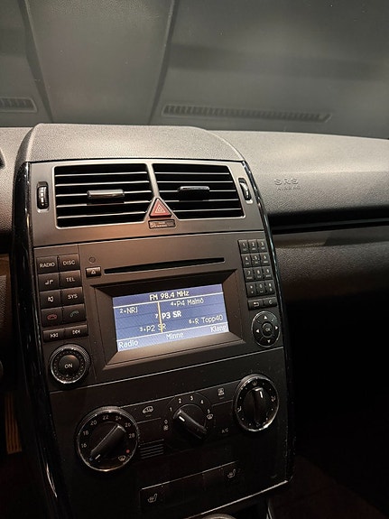 Mercedes-Benz A180 12 of 14