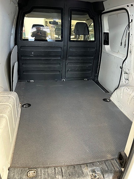 Volkswagen Caddy 18 of 19