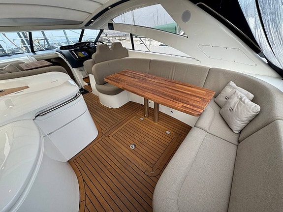 Princess V48 -05 | 2 x Volvo Penta D9-575 2 of 5