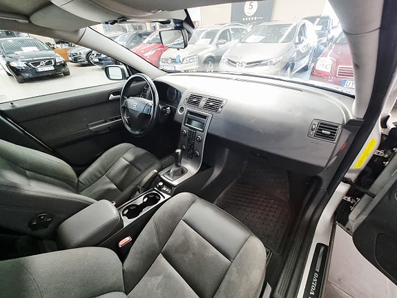 Volvo V50 16 of 20