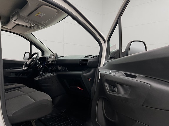 Citroen Berlingo 24 of 28