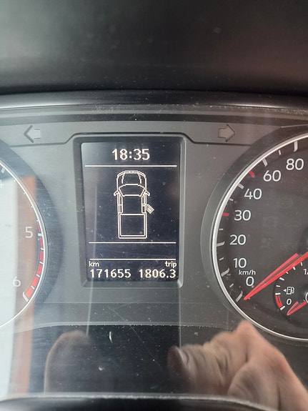 Volkswagen Amarok 2 of 5