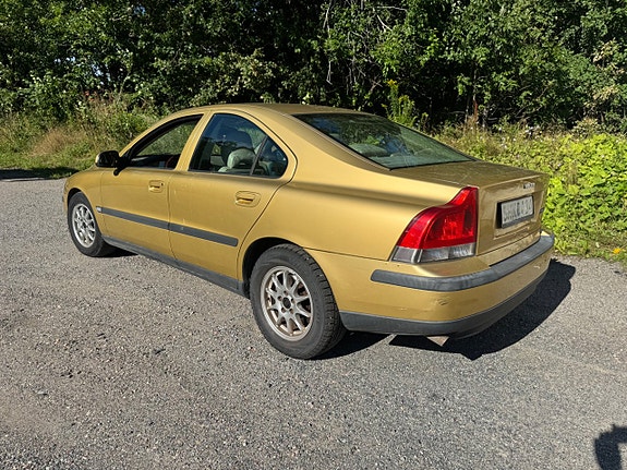 Volvo S60 5 of 12