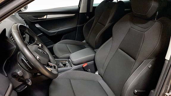 Skoda Karoq 8 of 12