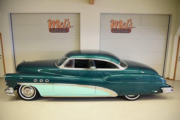 Buick Super 12 of 30