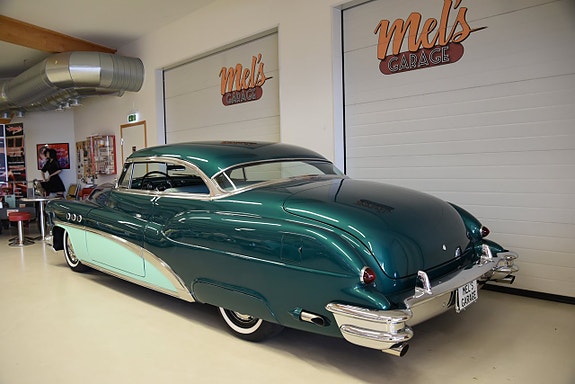 Buick Super 6 of 30