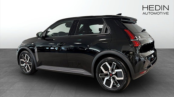 Renault 5 E-Tech 2 of 5