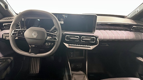 Renault 5 E-Tech 4 of 5