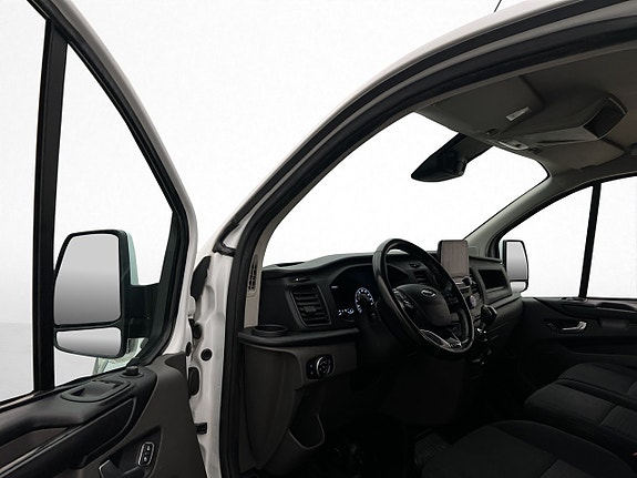 Ford Transit Custom 15 of 28