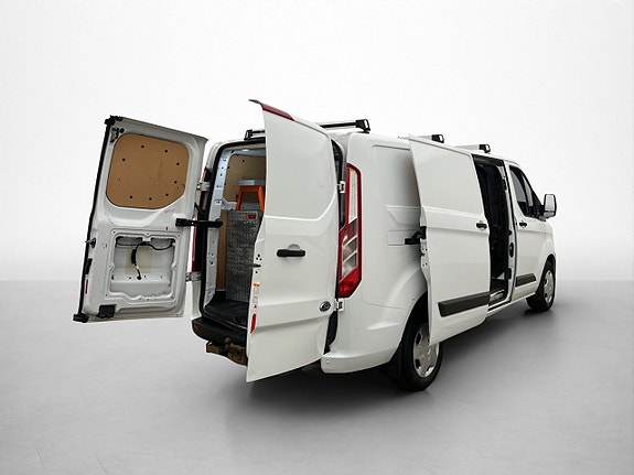 Ford Transit Custom 11 of 28