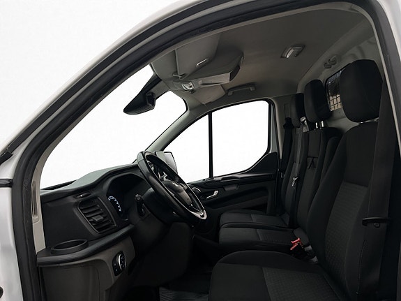 Ford Transit Custom 16 of 28