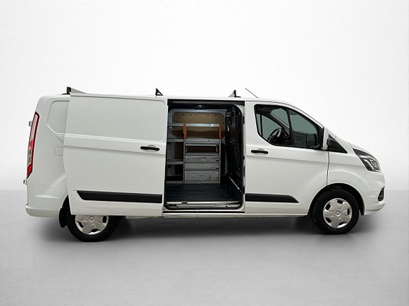 Ford Transit Custom 10 of 28