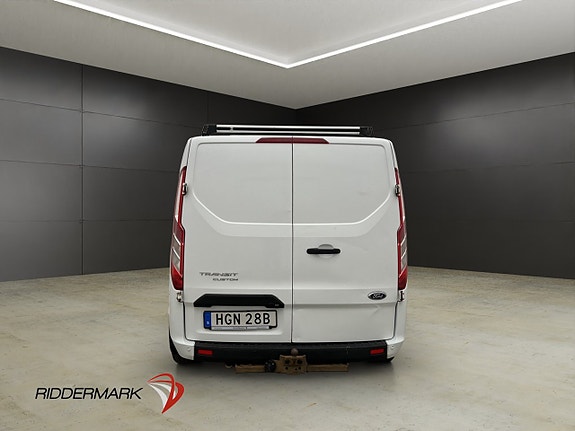 Ford Transit Custom 8 of 28