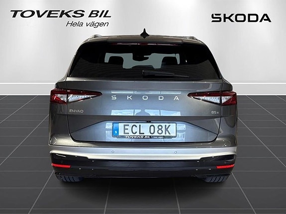 Skoda Enyaq 3 of 5