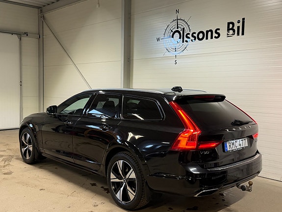 Volvo V90 Cross Country 4 of 25