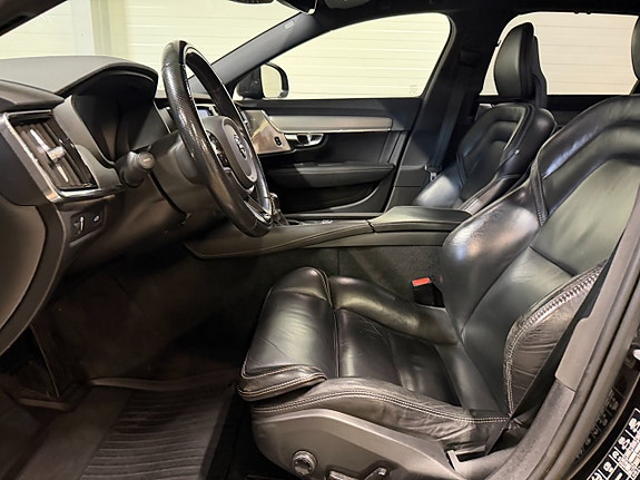 Volvo V90 Cross Country 15 of 25