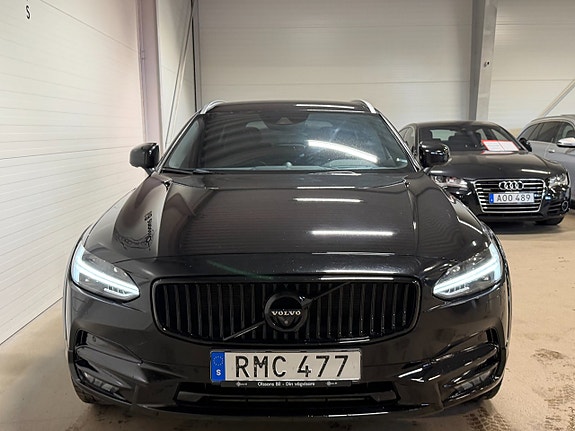 Volvo V90 Cross Country 9 of 25