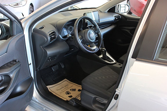 Toyota Yaris 14 of 15