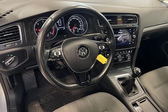 Volkswagen Golf VII 8 of 13