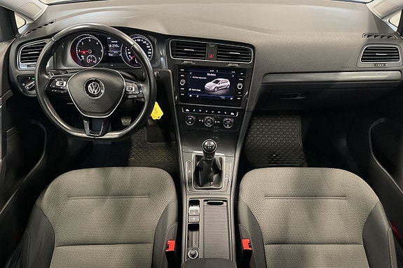 Volkswagen Golf VII 10 of 13